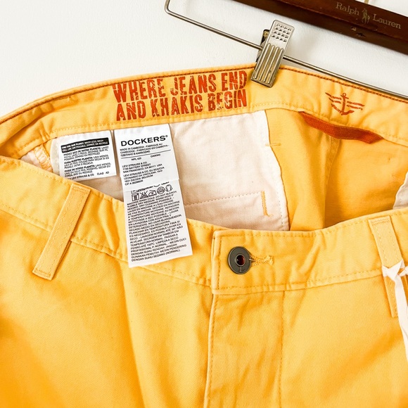 NEW Dockers The Broken In Alpha Khaki Slim Tapered Pant - Picture 4 of 8